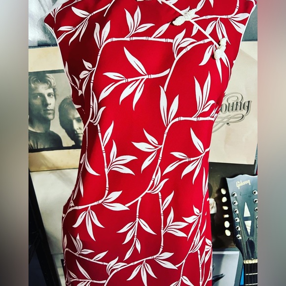 ❤️NWOT DEAD STOCK VINTAGE RED ASIAN DRESSES SIZE: SMALL & M/L - Picture 4 of 10